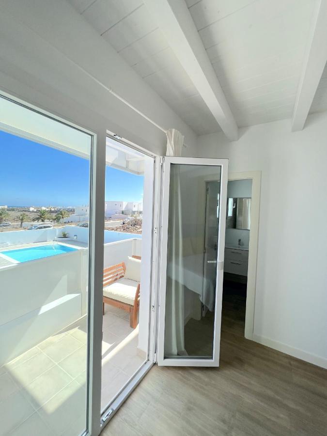 Casahost Villa Dolce Vita Costa Teguise Exteriör bild